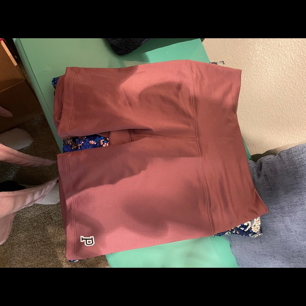 Pink-Victoria Secret-Dark Pink